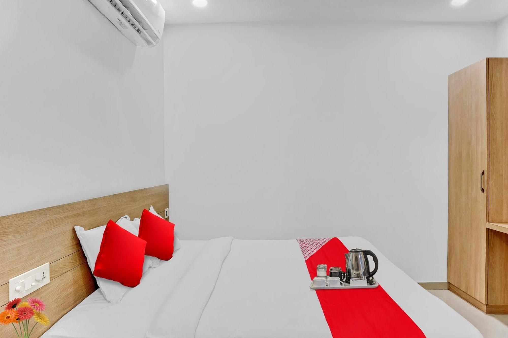 Oyo Flagship Hotel Bluemoon Warangal Eksteriør billede